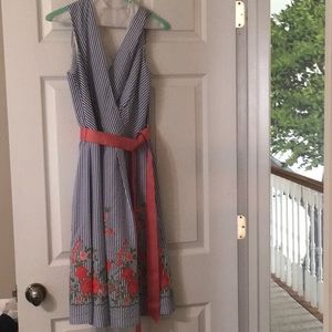 LF Leslie Fav Garden Party dress